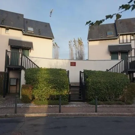 Appartement Cabourg, 3 Pieces, 6 Personnes - Fr-1-465-12 *